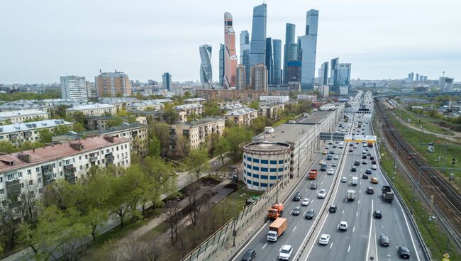 Пятиэтажные жилые дома в районе Камушки в Москве, включенные в программу реновации. Архивное фото