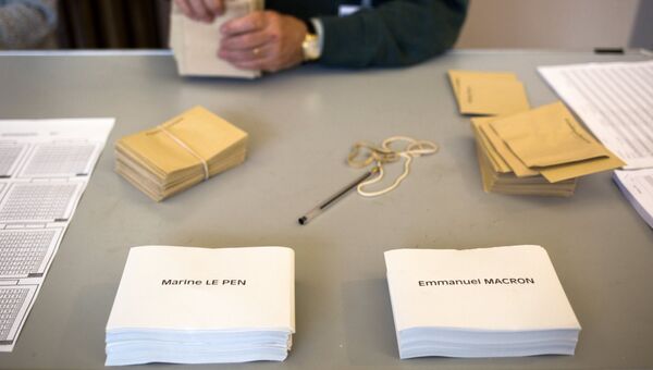 Второй тур президентских выборов во Франции. Архивное фото