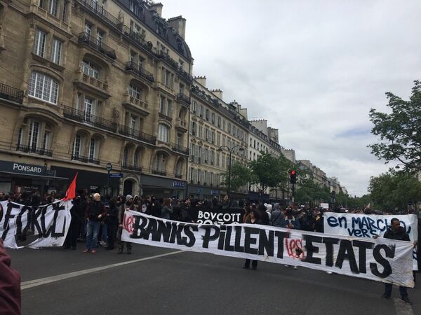 Акция протеста против результатов выборов во Франции. Париж, 8 мая 2017 Акция протеста против результатов выборов во Франции. Париж, 8 мая 2017