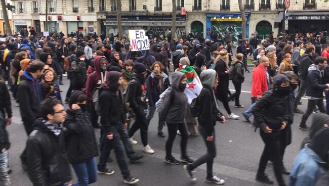 Акция протеста против выборов в Париже