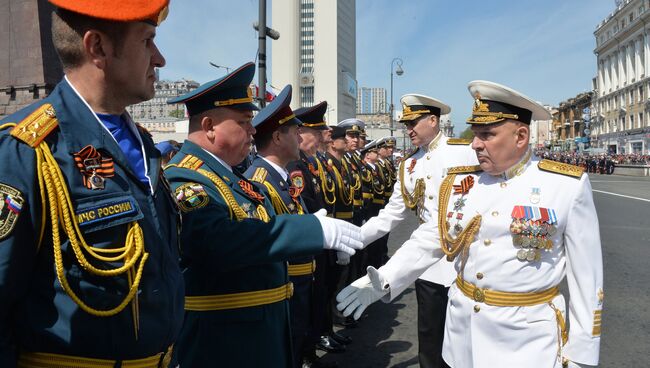 Военный парад, посвящённый 72-й годовщине Победы, в городах России