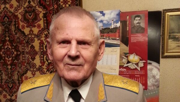 Герой Советского Союза генерал-майор авиации в запасе Анатолий Павлович Артеменко