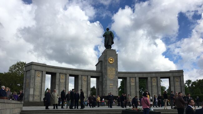 Мемориал павшим советским воинам в Тиргартене. Архивное фото