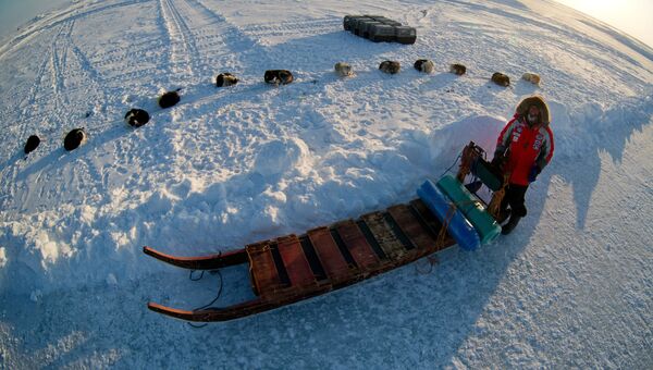 Российский путешественник Федор Конюхов на дрейфующей ледовой базе Барнео в Арктике в рамках экспедиции Карелия – Северный Полюс – Гренландия