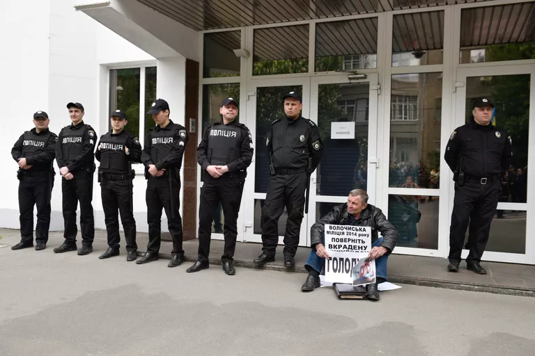 Акция с требованием отставки главы МВД Украины Арсена Авакова в Киеве Акция с требованием отставки главы МВД Украины Арсена Авакова в Киеве