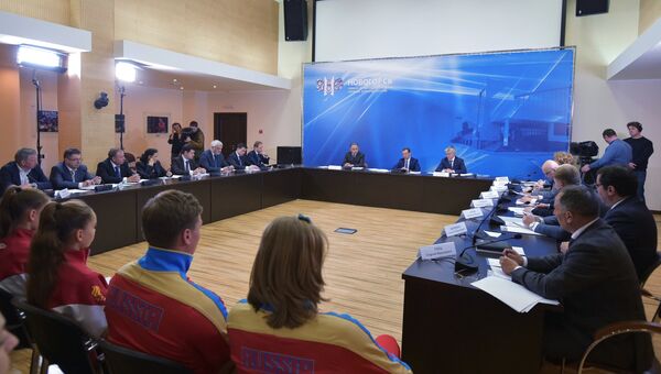Дмитрий Медведев проводит совещание по подготовке спортивных сборных команд России в Новогорске. 12 мая 2017