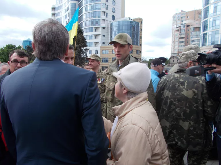 Руководитель группы ветеранов антитеррористический операции (АТО), пытавшихся провести силовые акции в Днепре, направленные против участников Марша Победы и Социалистов Руководитель группы ветеранов антитеррористический операции (АТО), пытавшихся провести силовые акции в Днепре, направленные против участников Марша Победы и Социалистов