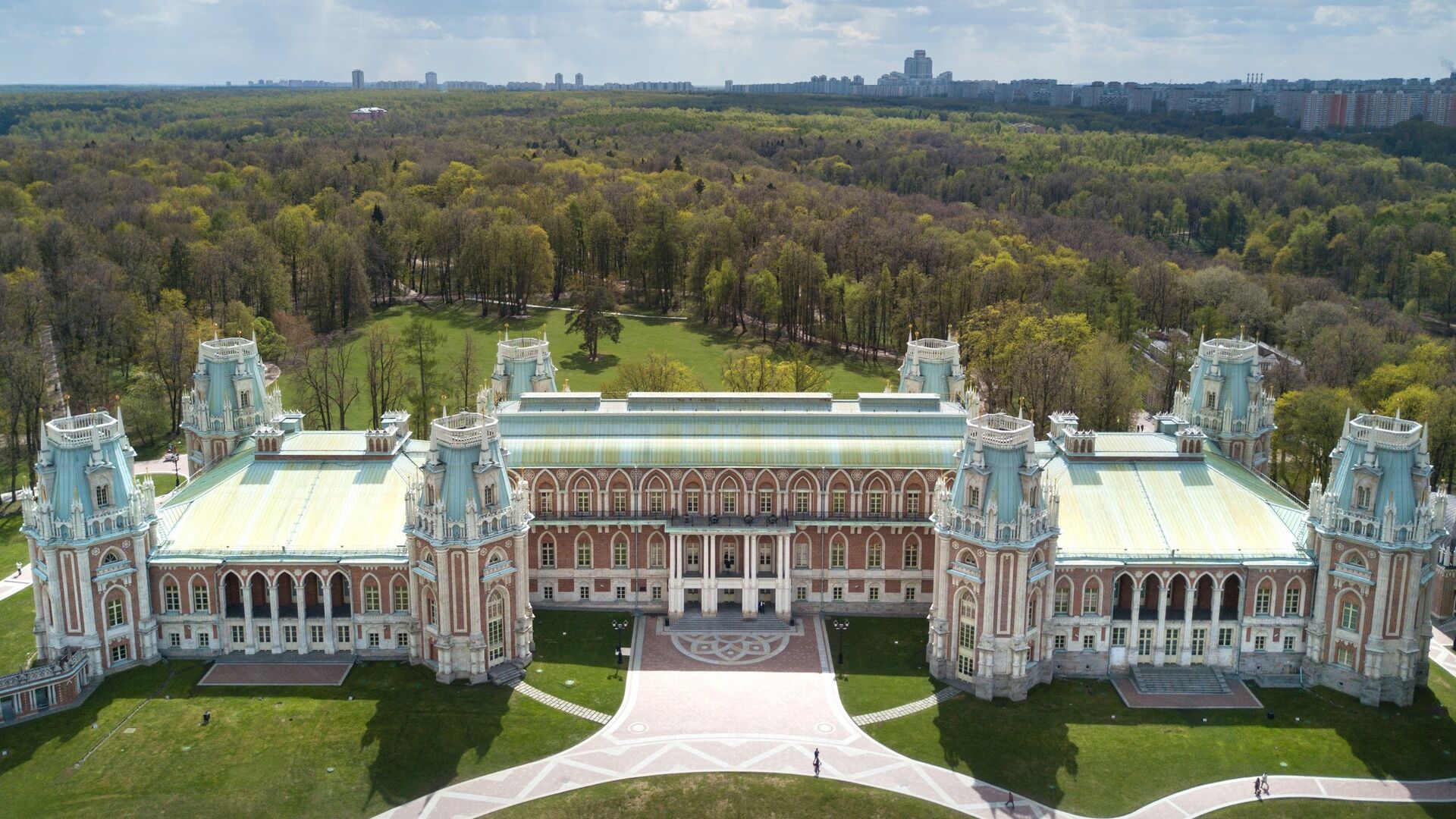 дворец в парке царицыно