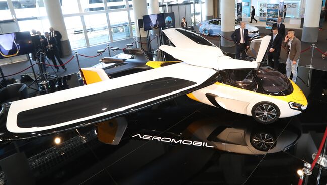 Летающий автомобиль Aeromobil