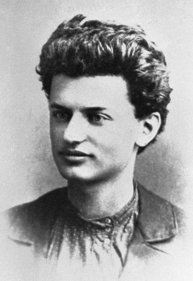 Ленин жив 1904 - 1924