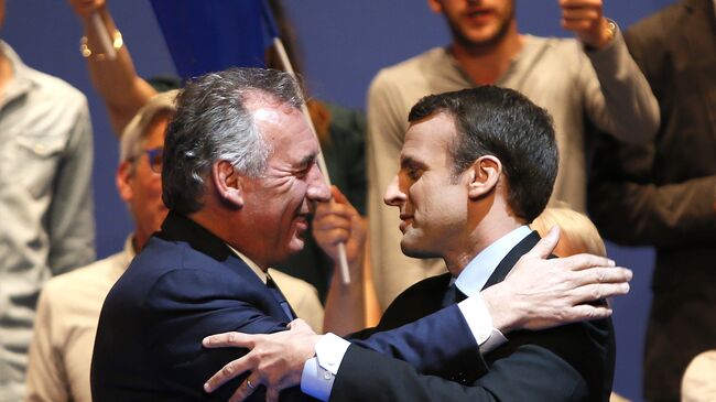 Франсуа Байру и Эммануэль Макрон Франсуа Байру и Эммануэль Макрон