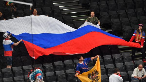 Болельщики во время матча 1/4 финала чемпионата мира по хоккею 2017 между сборными командами России и Чехии