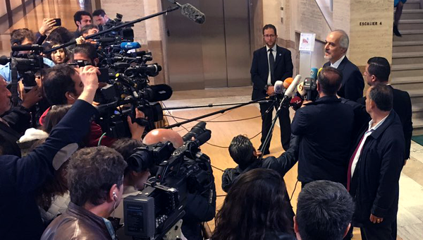 Глава делегации Дамаска на переговорах в Женеве Башар Джаафари после переговоров со спецпосланником ООН по САР Стаффаном де Мистурой