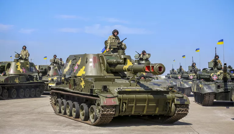 Военная техника на военном аэродроме в Чугуево Харьковской области Военная техника на военном аэродроме в Чугуево Харьковской области