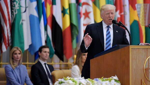 Дональд Трамп на арабском саммите в Эр-Рияде