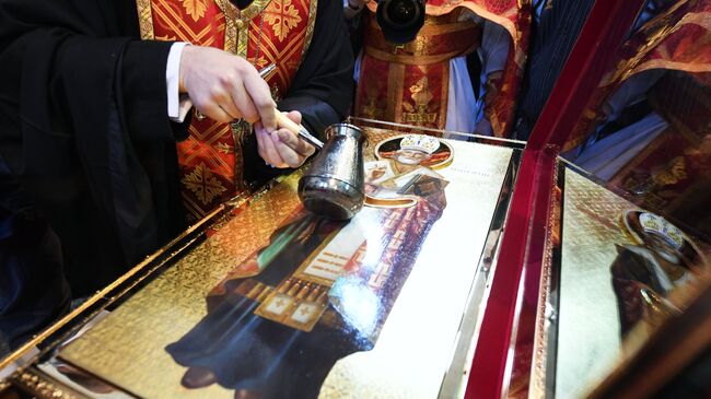 Ковчег с мощами святителя Николая Чудотворца. Архивное фото