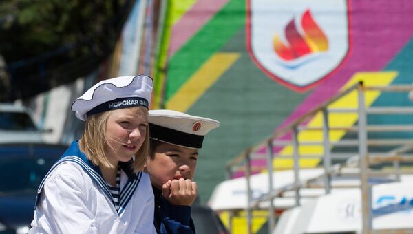 Соревнования юных моряков в Артеке