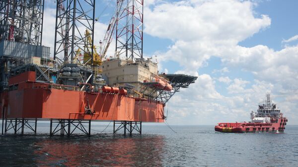 Нефтегазодобывающая платформа в Крыму. Архивное фото
