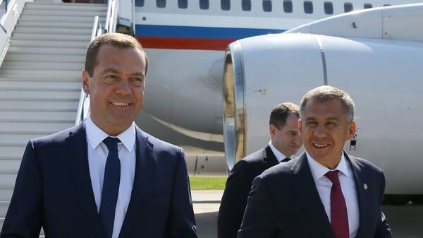  Председатель правительства РФ Дмитрий Медведев и президент Республики Татарстан Рустам Минниханов