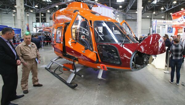 Лёгкий многоцелевой вертолёт Ансат на X международной выставке вертолетной индустрии HeliRussia в Международном выставочном центре Крокус Экспо в Москве