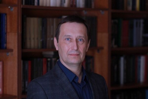 Юрий Сердюков, доктор философских наук Юрий Сердюков, доктор философских наук