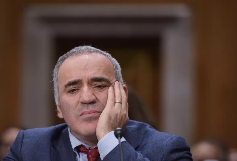 Председатель Международного Совета Фонда защиты прав человека Гарри Каспаров Председатель Международного Совета Фонда защиты прав человека Гарри Каспаров