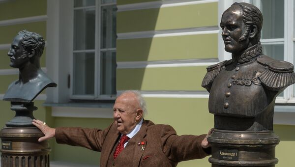 Президент Российской академии художеств, скульптор, художник Зураб Церетели на открытии Аллеи Правителей в Москве