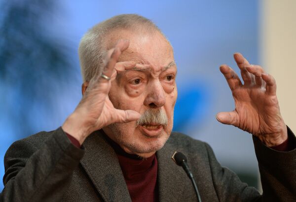 Андрей Битов на церемонии вручения премии Ясная поляна. Архивное фото Андрей Битов на церемонии вручения премии Ясная поляна. Архивное фото
