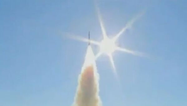Кадры испытательных пусков ракет земля-воздух для систем ПВО Северной Кореи