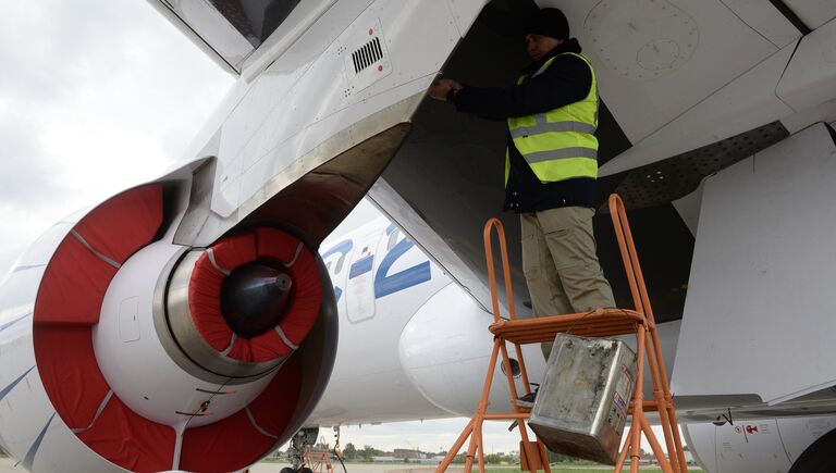 Новый российский пассажирский самолет МС-21 перед своим первым полетом