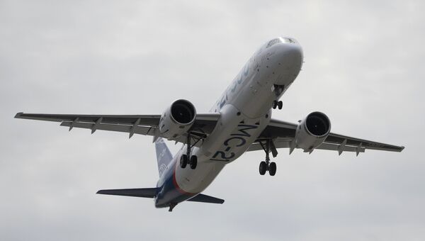Первый полет нового российского пассажирского самолета МС-21