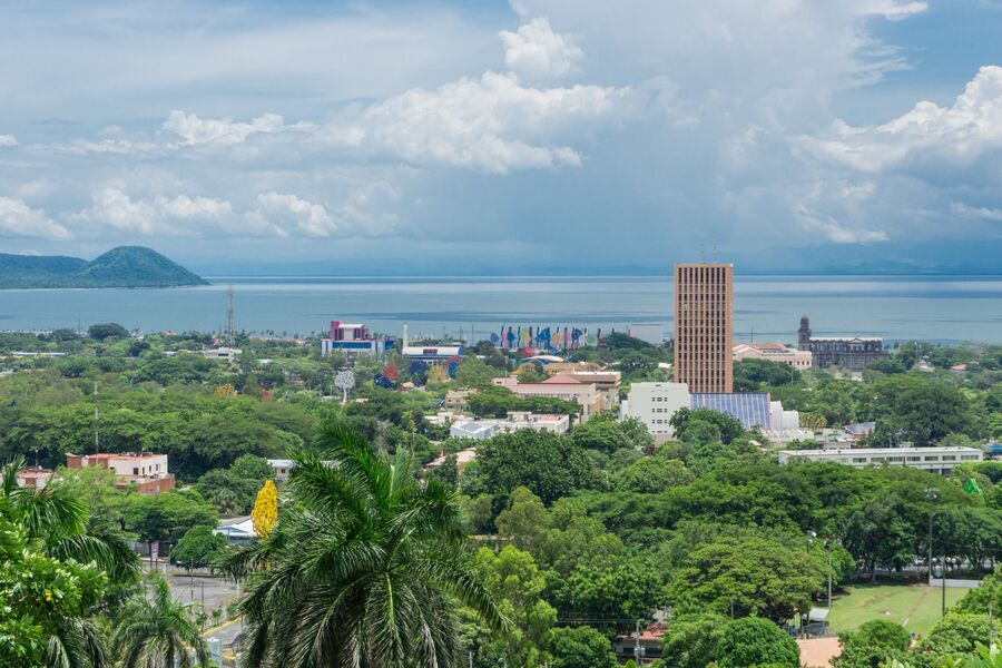 Вид на город Манагуа, Никарагуа