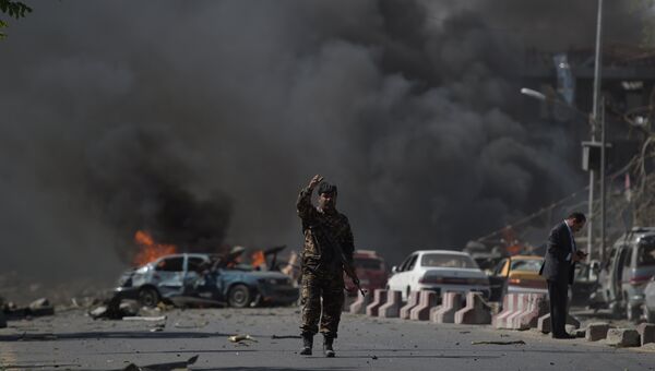 На месте взрыва в Кабуле, Афганистан. 31 мая 2017