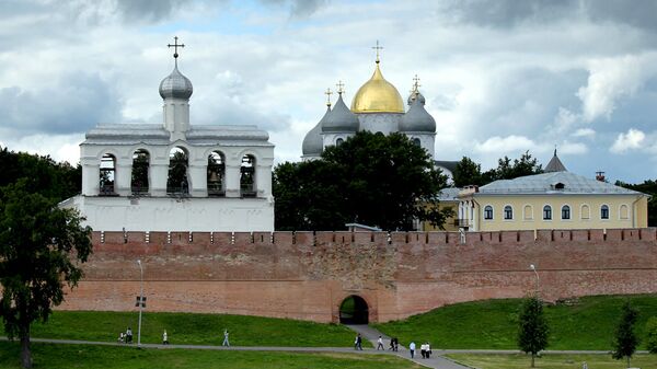 Софийская звонница и Софийский собор в Великом Новгороде