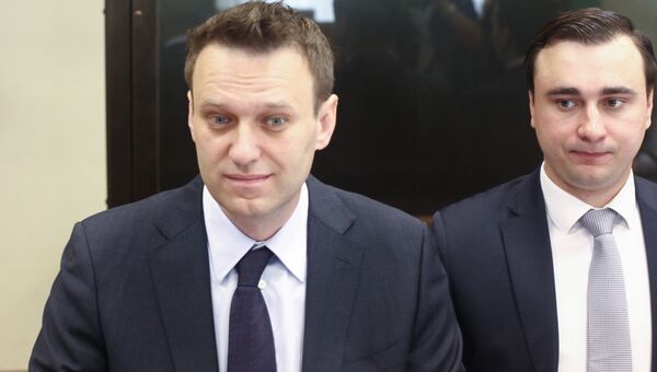 Рассмотрение по существу иска о защите чести и достоинства бизнесмена Алишера Усманова к Алексею Навальному