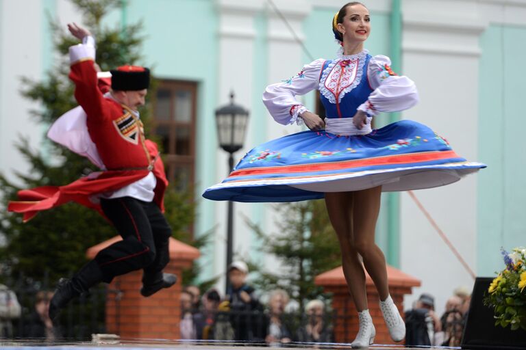 Участники фестиваля русского фольклора Каравон в селе Русское Никольское в Лаишевском районе Татарстана