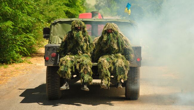 Военнослужащие ВСУ во время учений. Архивное фото