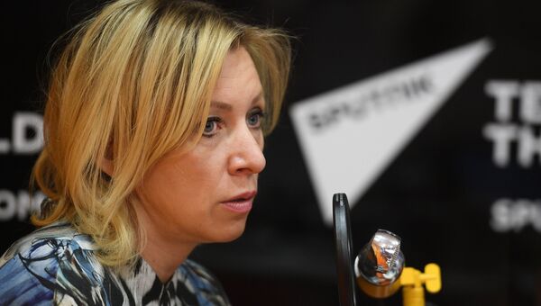 Официальный представитель министерства иностранных дел России Мария Захарова во время интервью радио Sputnik