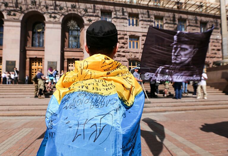 Митинг с участием воинов-добровольцев у здания Киевской городской администрации. 1 июня 2017 Митинг с участием воинов-добровольцев у здания Киевской городской администрации. 1 июня 2017