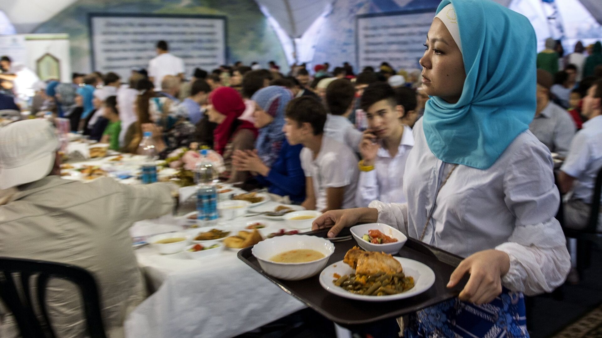 "Шатер Рамадана" открылся на Поклонной горе в Москве