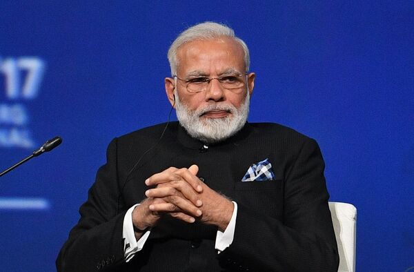 Премьер-министр Индии Нарендра Моди на пленарном заседании Санкт-Петербургского международного экономического форума 2017