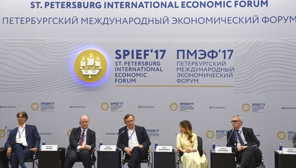 Панельная сессия ”Автомобилестроение — новые возможности в борьбе за лидерство на мировом рынке” на Петербургском международном экономическом форуме 2017