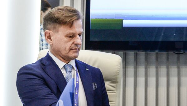 Генеральный директор АО Национальная система платежных карт Владимир Комлев на Санкт-Петербургском международном экономическом форуме 2017