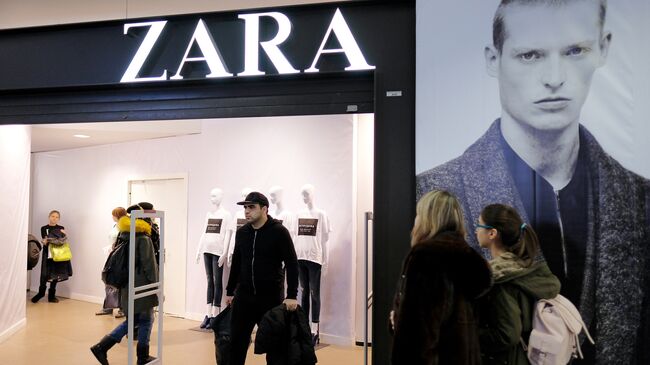 Магазин одежды Zara. Архивное фото