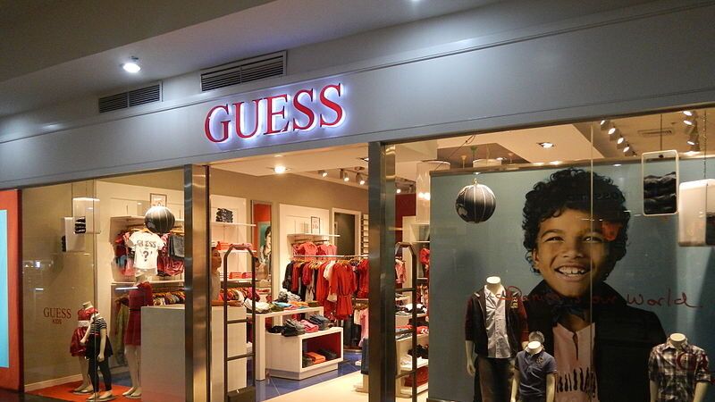 Магазин Guess - РИА Новости, 1920, 01.11.2024