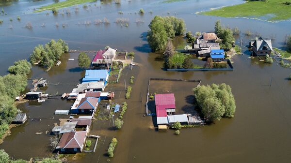 Уровень воды в затопленных районах Омской области начал значительно падать