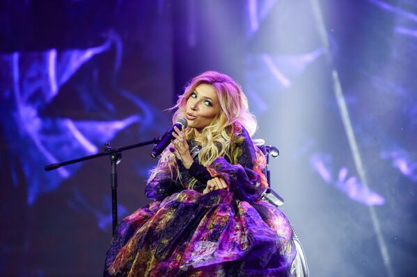 Российская певица Юлия Самойлова выступает на финале конкурса красоты Мисс СНГ-2017