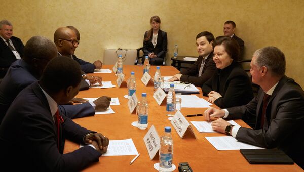 Рабочая встреча губернатора Югры Натальи Комаровой с дипломатическим корпусом стран Африки. Архивное фото