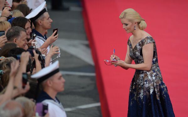 Актриса Анна Чурина на торжественной церемонии открытия 28-го Открытого российского кинофестиваля Кинотавр в Сочи