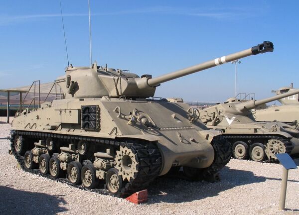 Танк Sherman М-50 (Supersherman) в Музее Израиля Танк Sherman М-50 (Supersherman) в Музее Израиля
